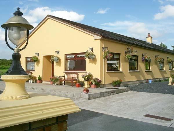 Derry House Villa Listowel ภายนอก รูปภาพ